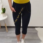 TEMNO MODRE ŠPORTNE HLAČE PIKA RUMENA