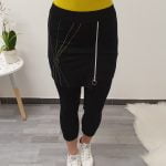 ČRNE HLAČE JANINA 7/8 RUMENA