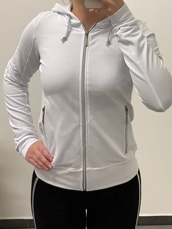 JOPA VERONIKA BELA