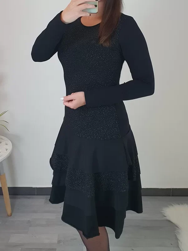 OBLEKA SUZI ČRNE PIKE