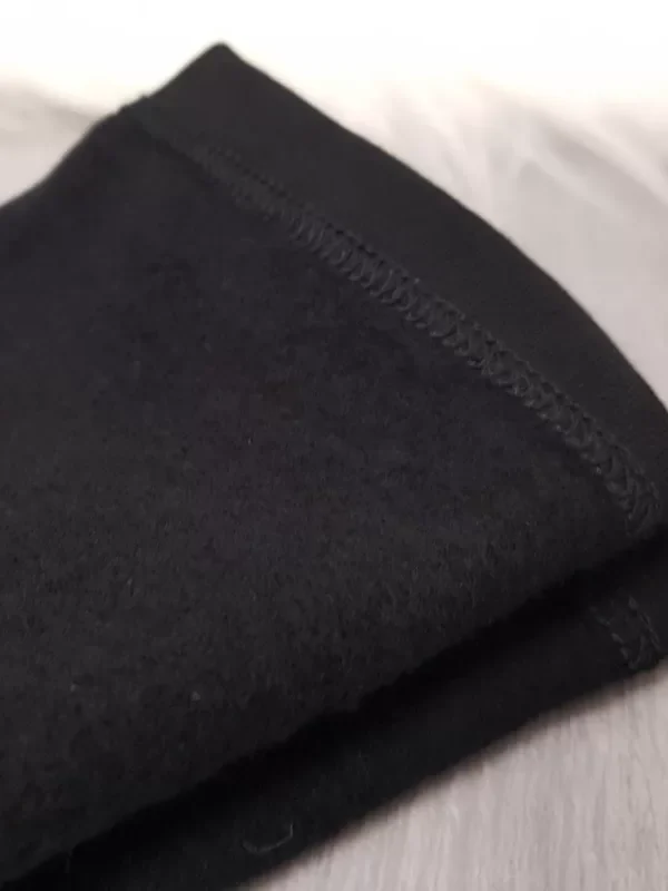 KOSMATENE PAJKICE ZINKA ČRNA