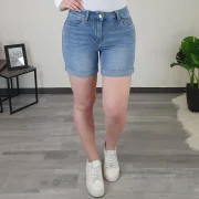 KRATKE PUSH UP JEANS HLAČE K7022