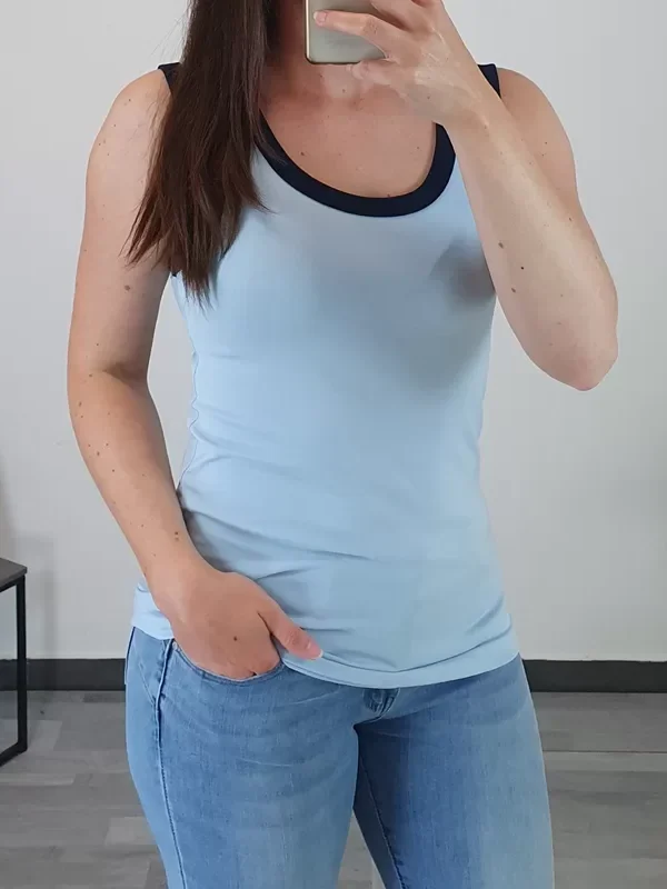 MAJICA YENI SVETLO MODRA