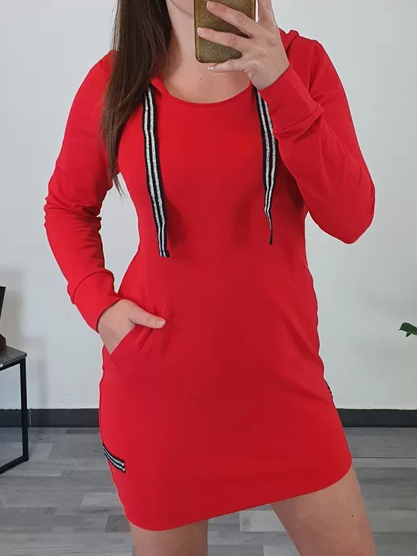 TUNIKA ESTA RDEČA