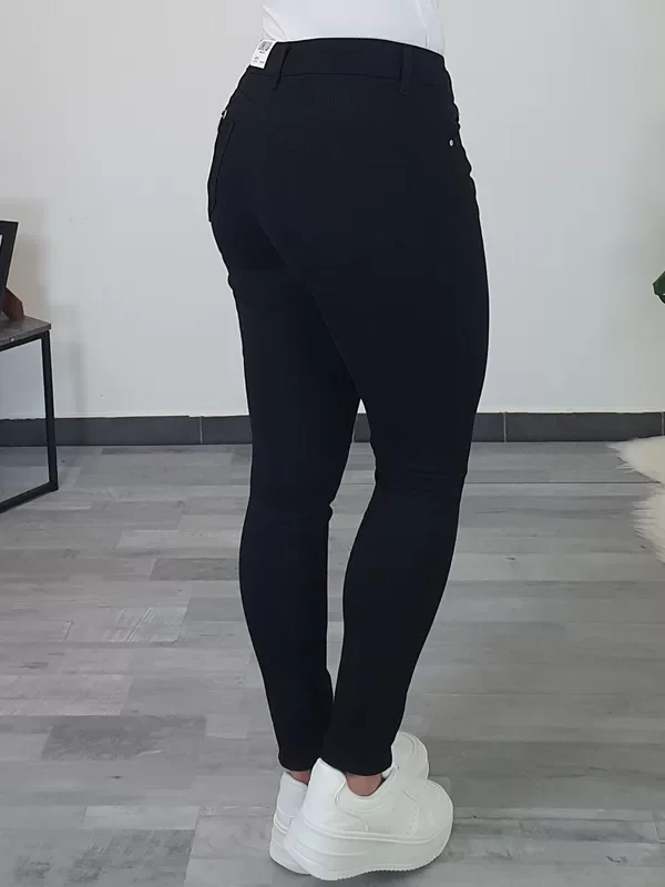 PUSH UP HLAČE M5460 ČRNE