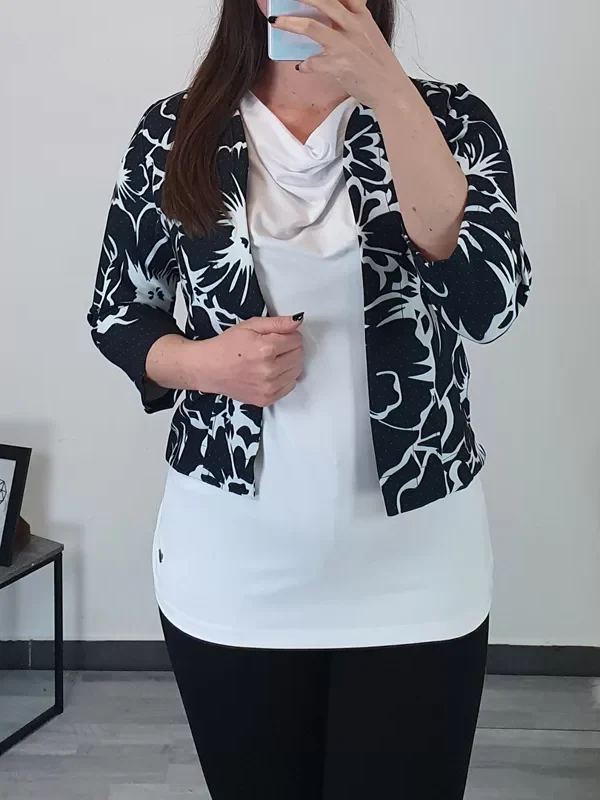 JAKNA TEA ČRNO-BELA