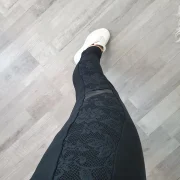 KOSMATENE PAJKICE OMI ČRNE - slika 4