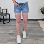 KRATKE PUSH UP JEANS HLAČE M7322